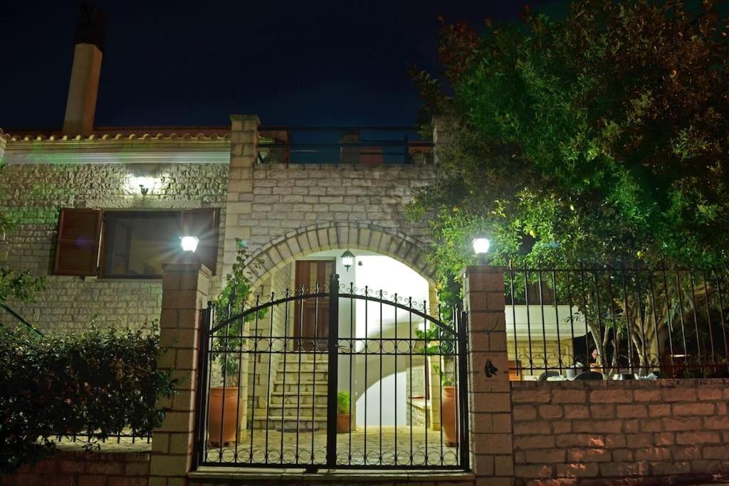Το Πετρινο - Καλοκαιρινό Σπίτι Κοντά Στα Σύβοτα - Φασκομηλια Apartment Faskomilia Bagian luar foto